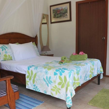 Garden Hut Apartment Victoria Luaran gambar